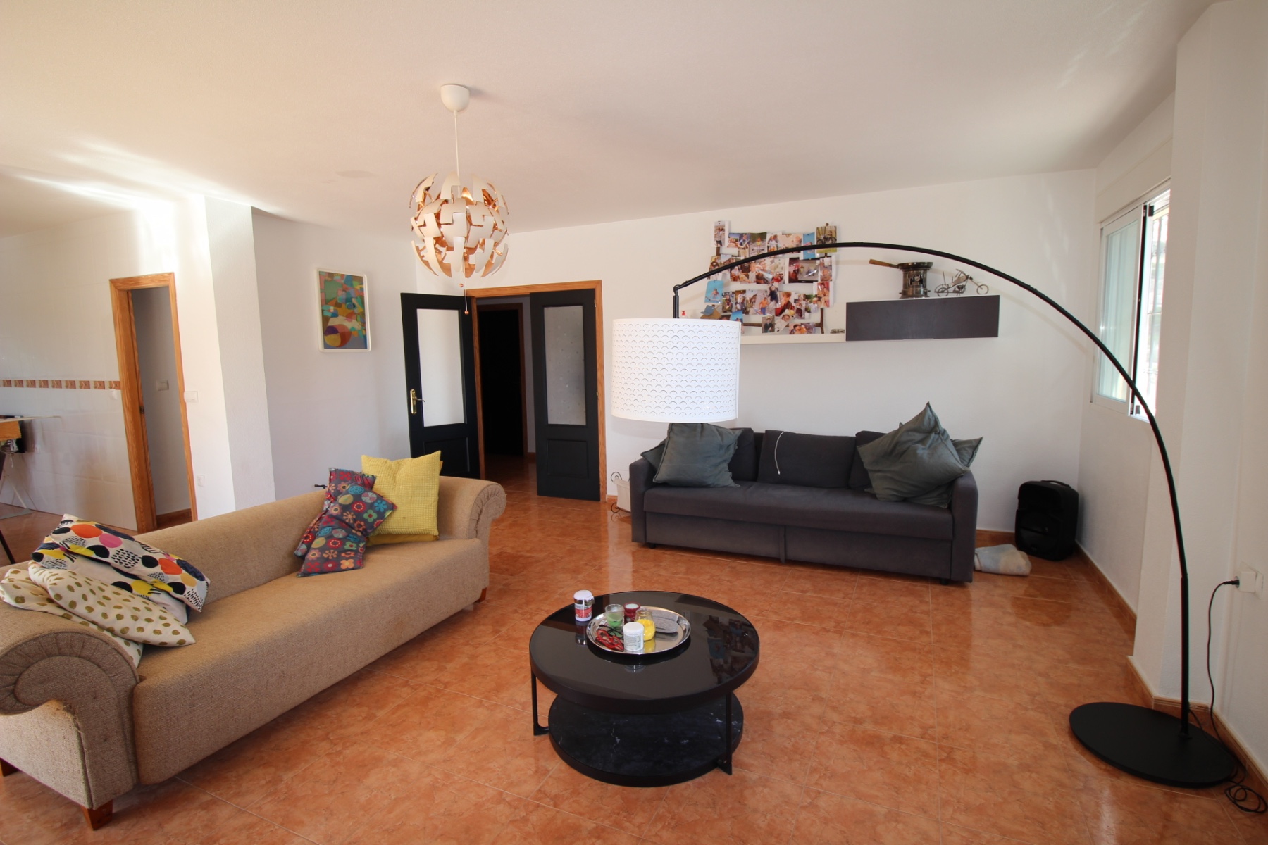 Living room in villa for sale in Fortuna