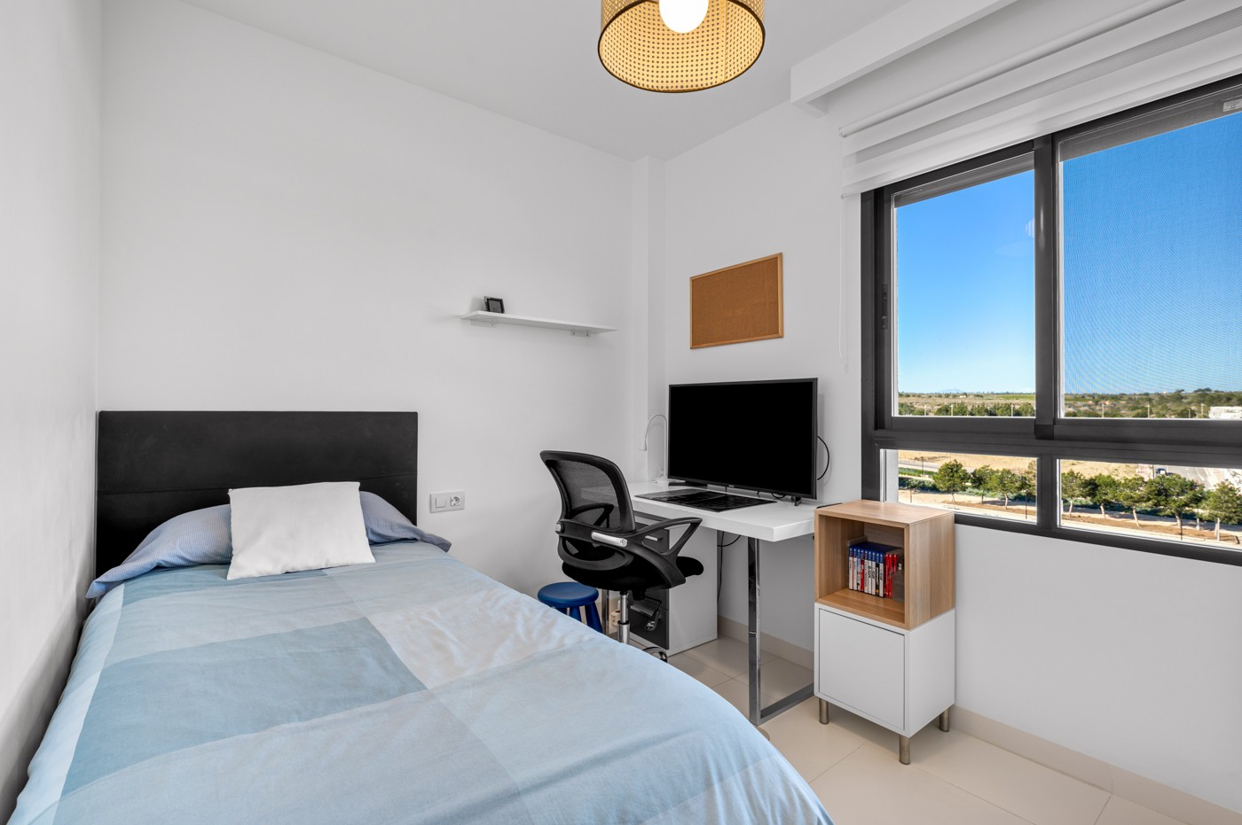 Master bedroom in apartment for sale in San Miguel de Salinas
