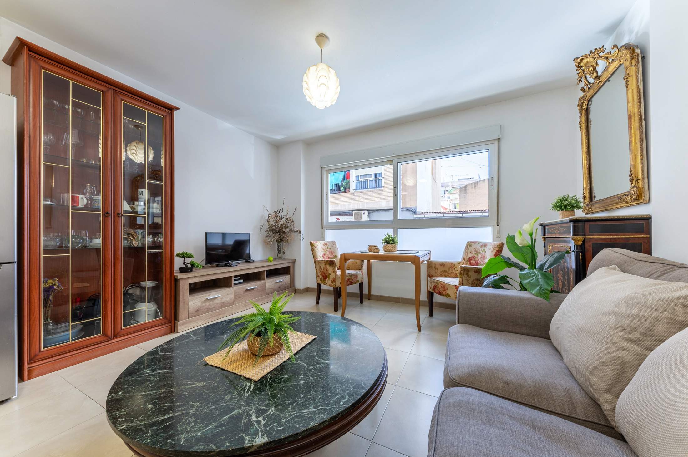 Terrace in apartment for sale in Alicante