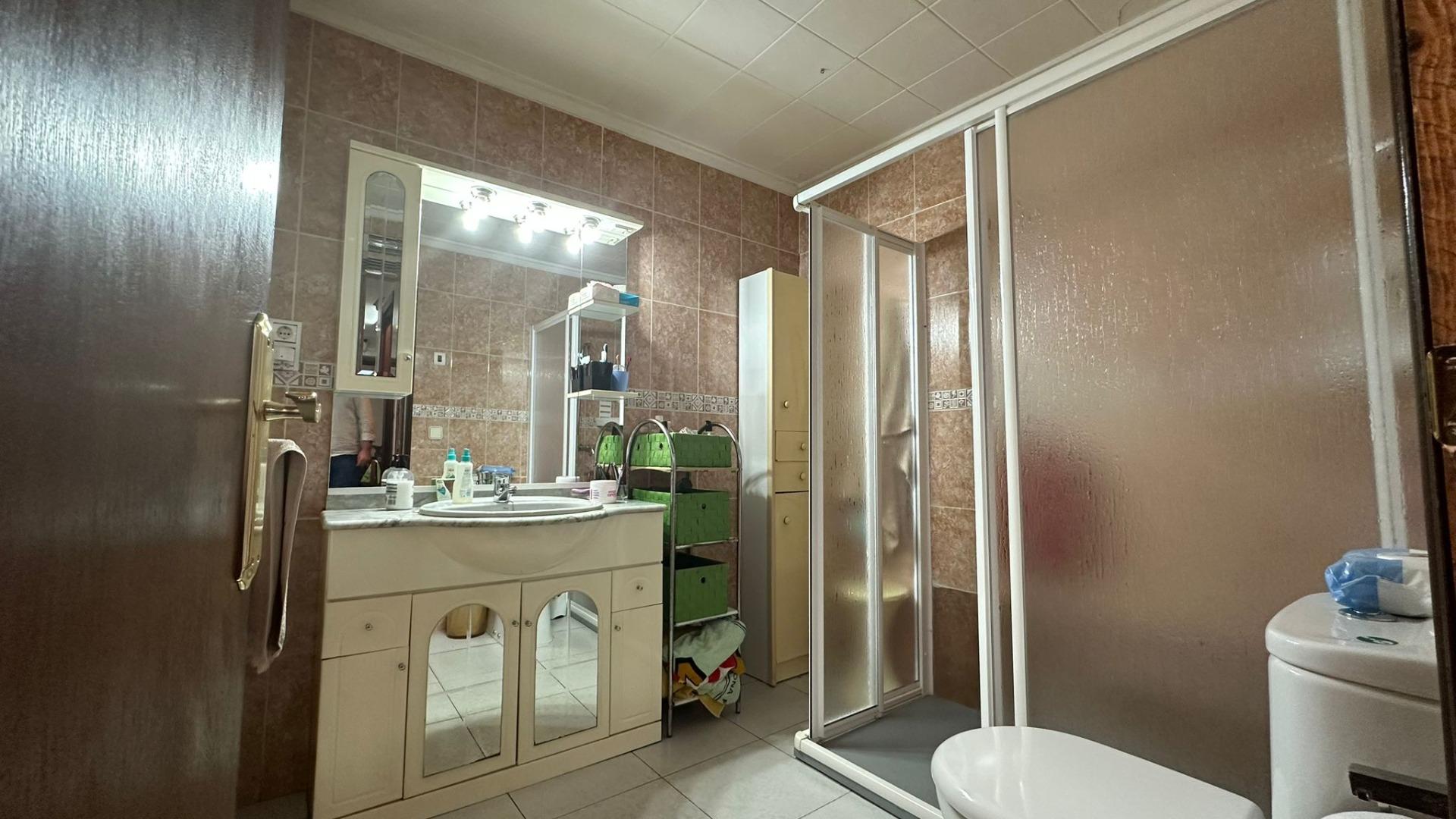 Bathroom in apartment for sale in Torrevieja