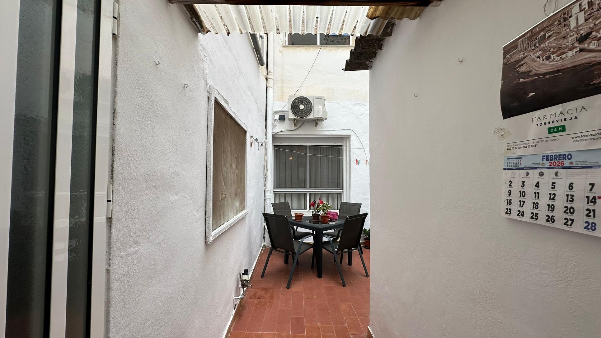 Master bedroom in apartment for sale in Torrevieja