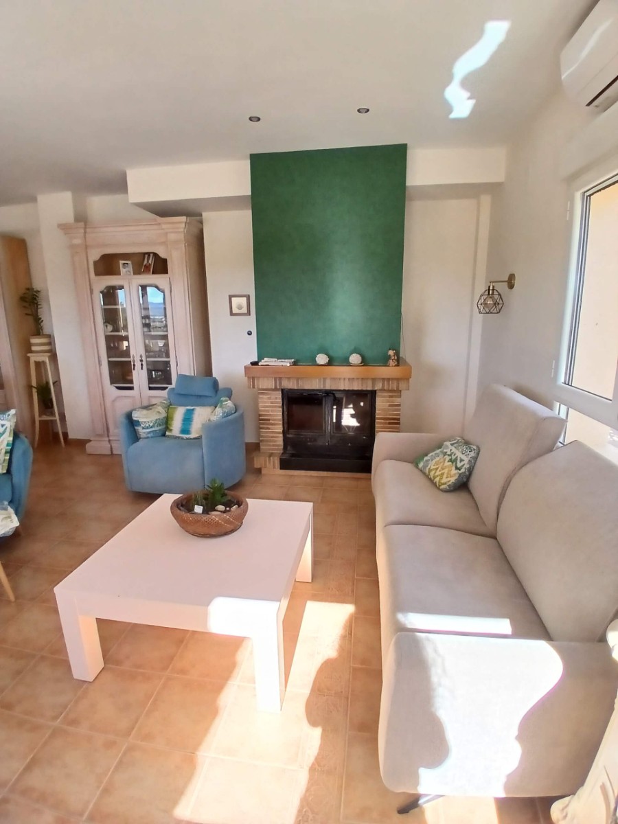 Kitchen in villa for sale in Yecla