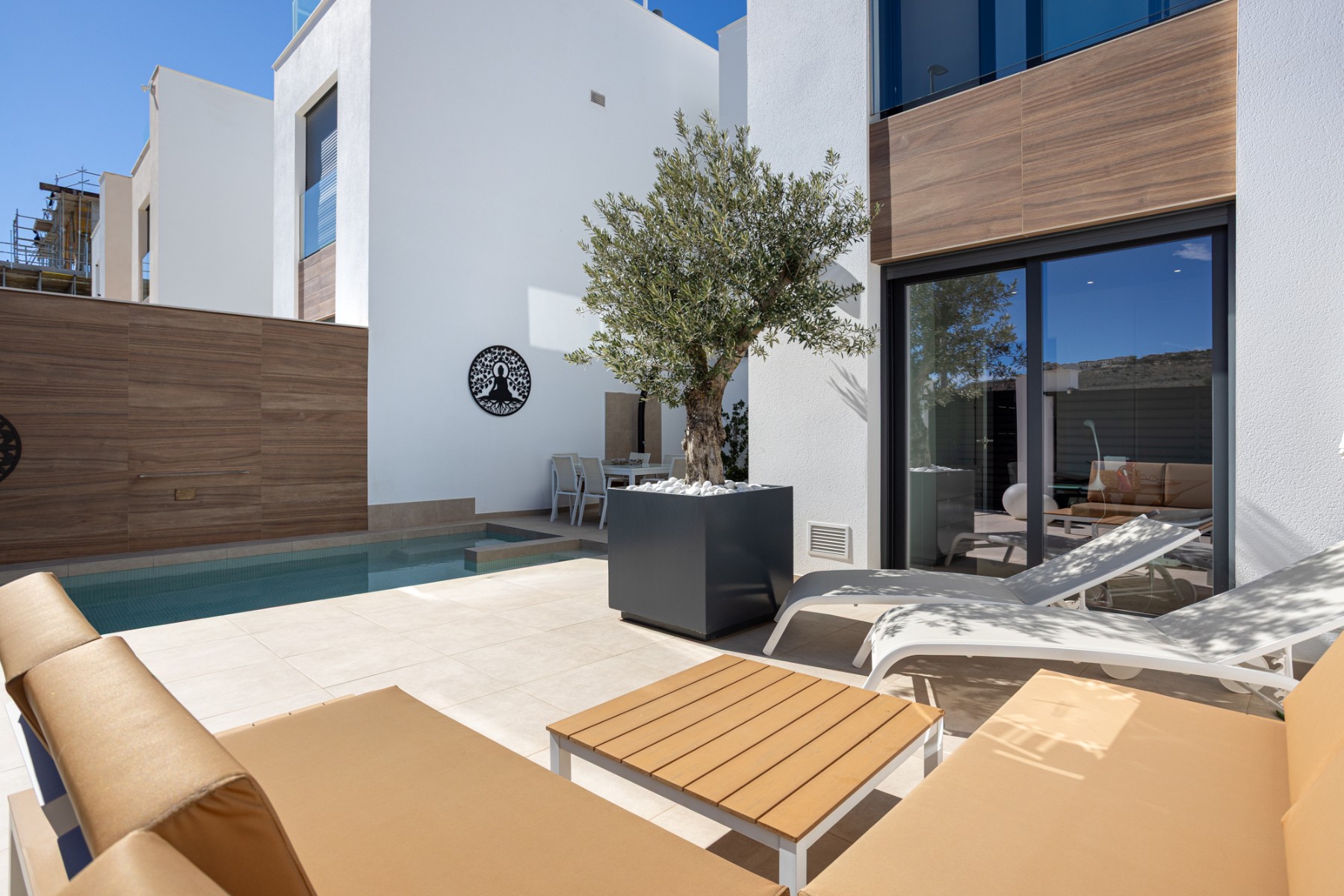 Terrace in villa for sale in Benijofar