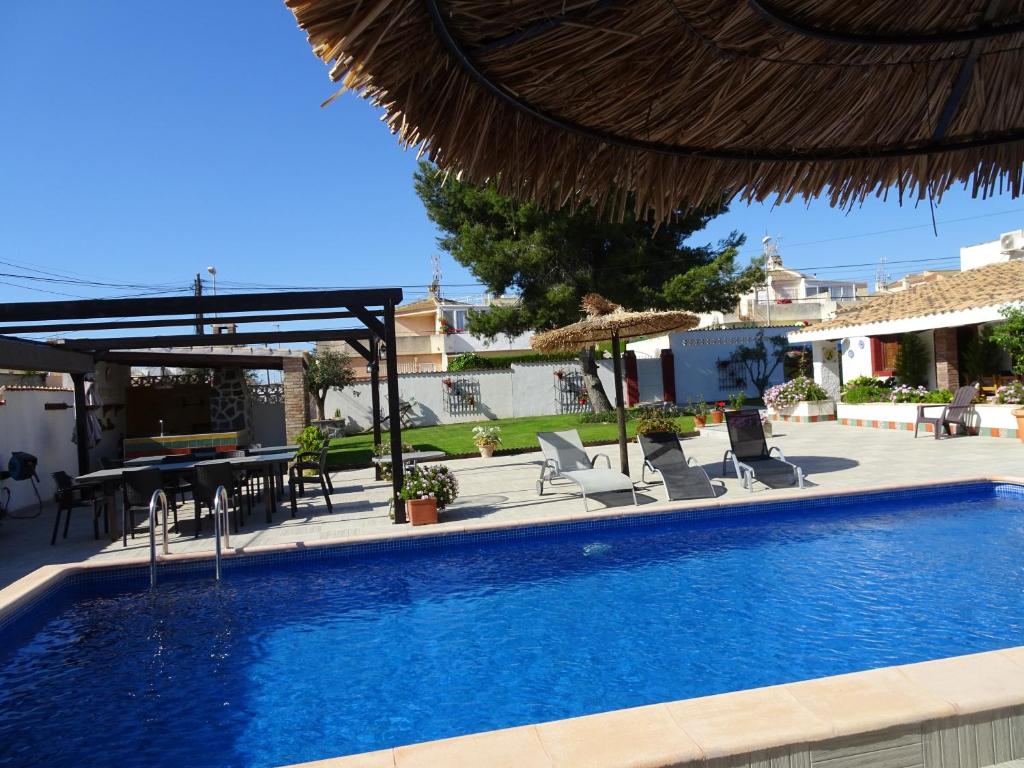 Master bedroom in villa for sale in Orihuela Costa