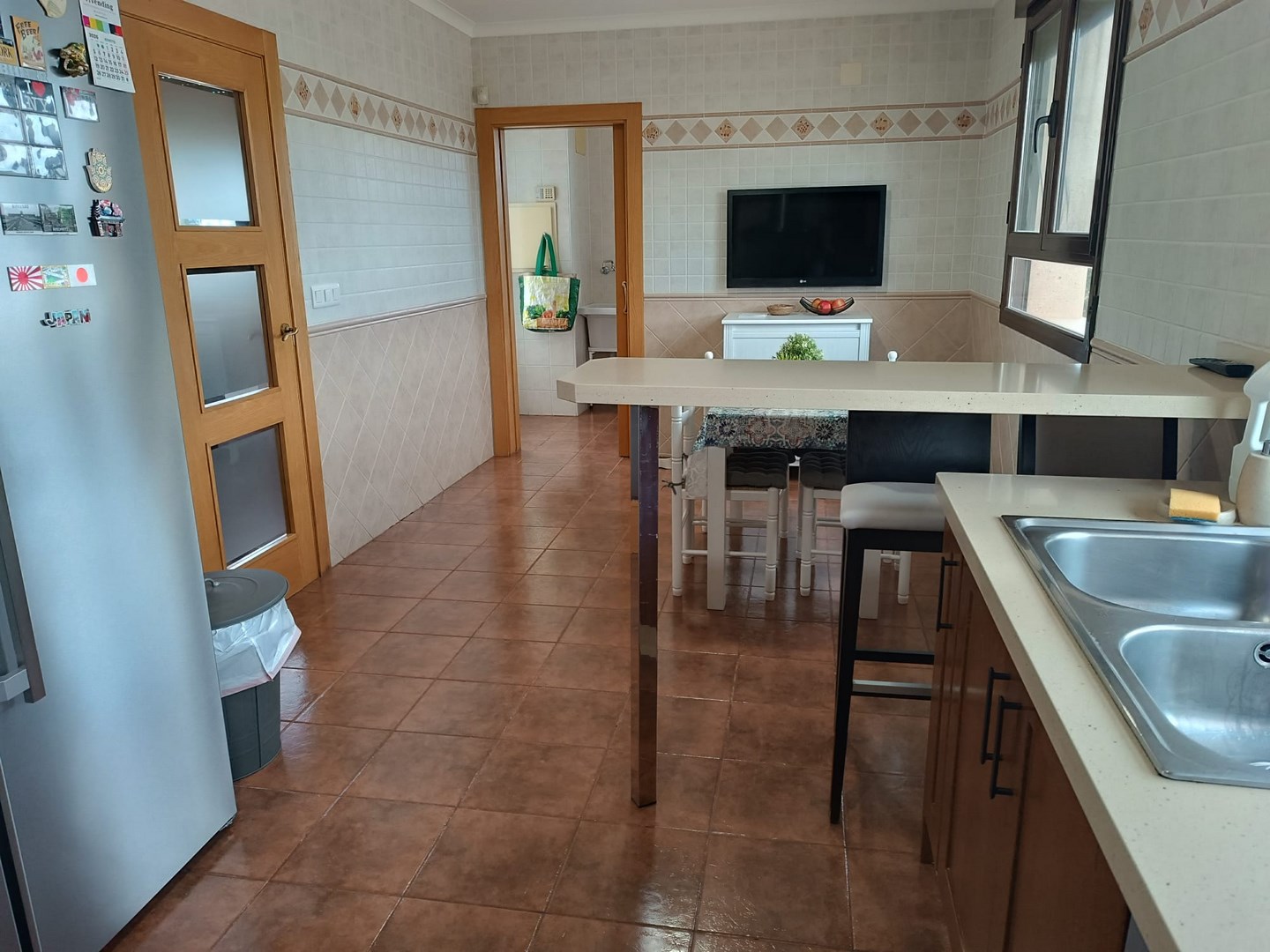 Pool area in villa for sale in Yecla