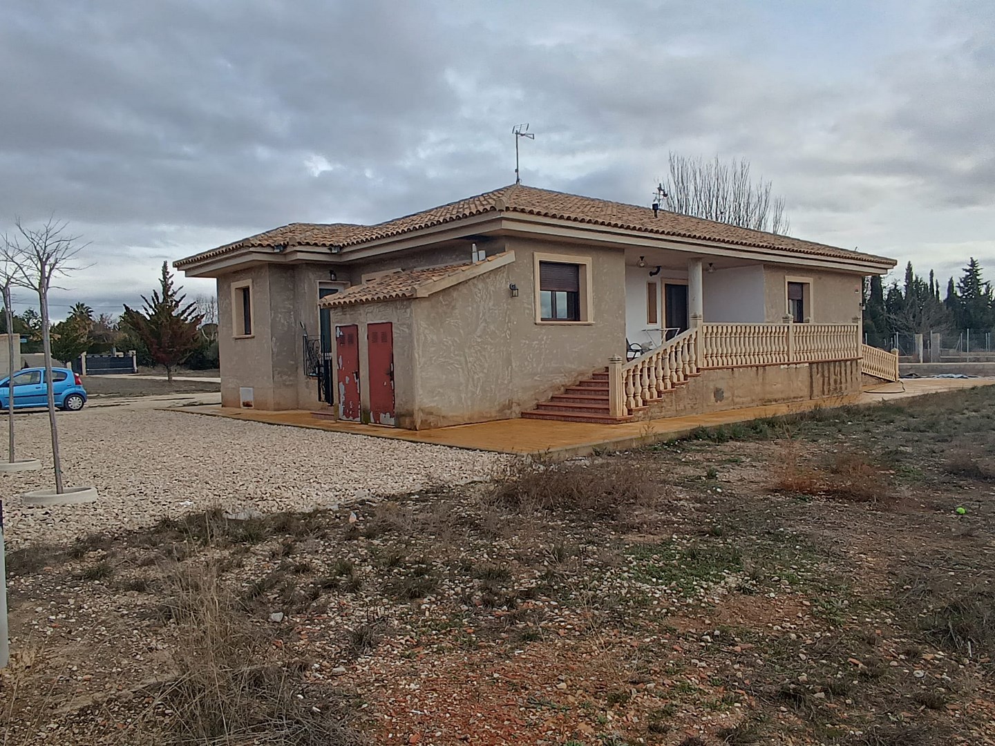 If you are looking for tranquility, generous space, and quality construction, this outstanding semi-