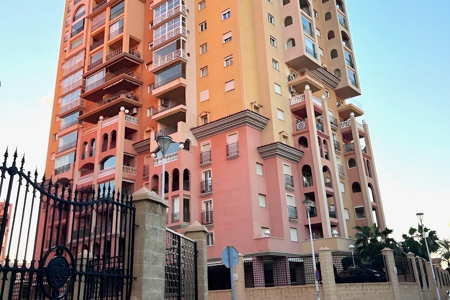 Kitchen in apartment for sale in Torrevieja