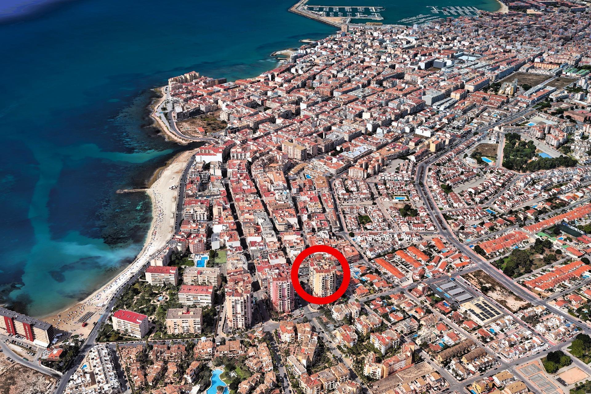 Master bedroom in apartment for sale in Torrevieja
