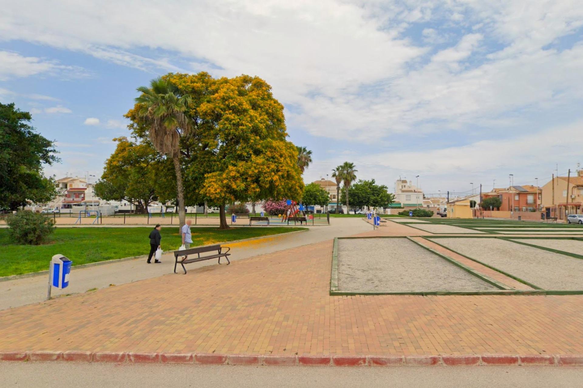 Terrace in apartment for sale in Torrevieja