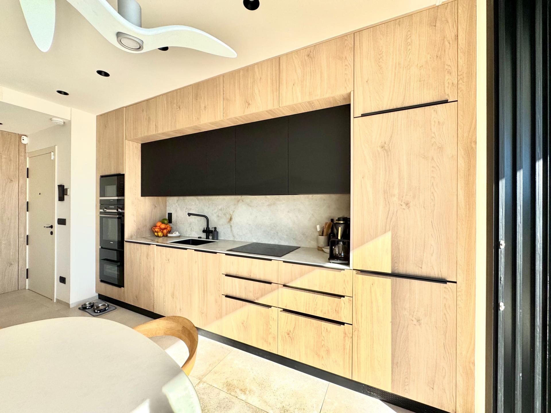 Bedroom in apartment for sale in Orihuela