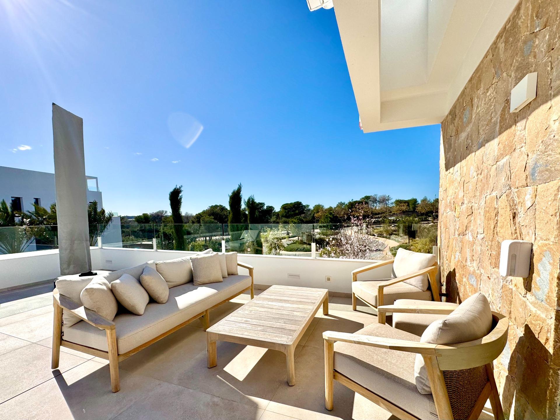 Kitchen in apartment for sale in Orihuela