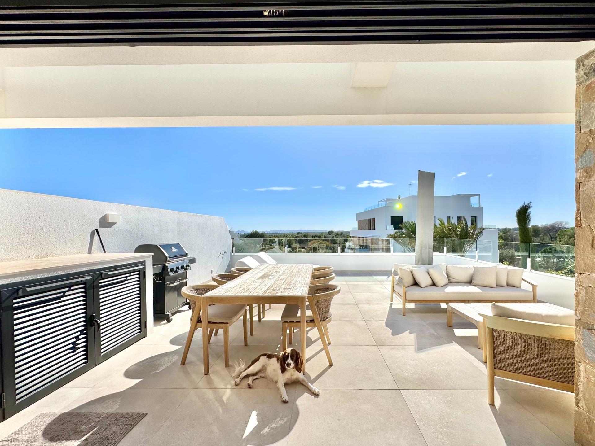Living room in apartment for sale in Orihuela