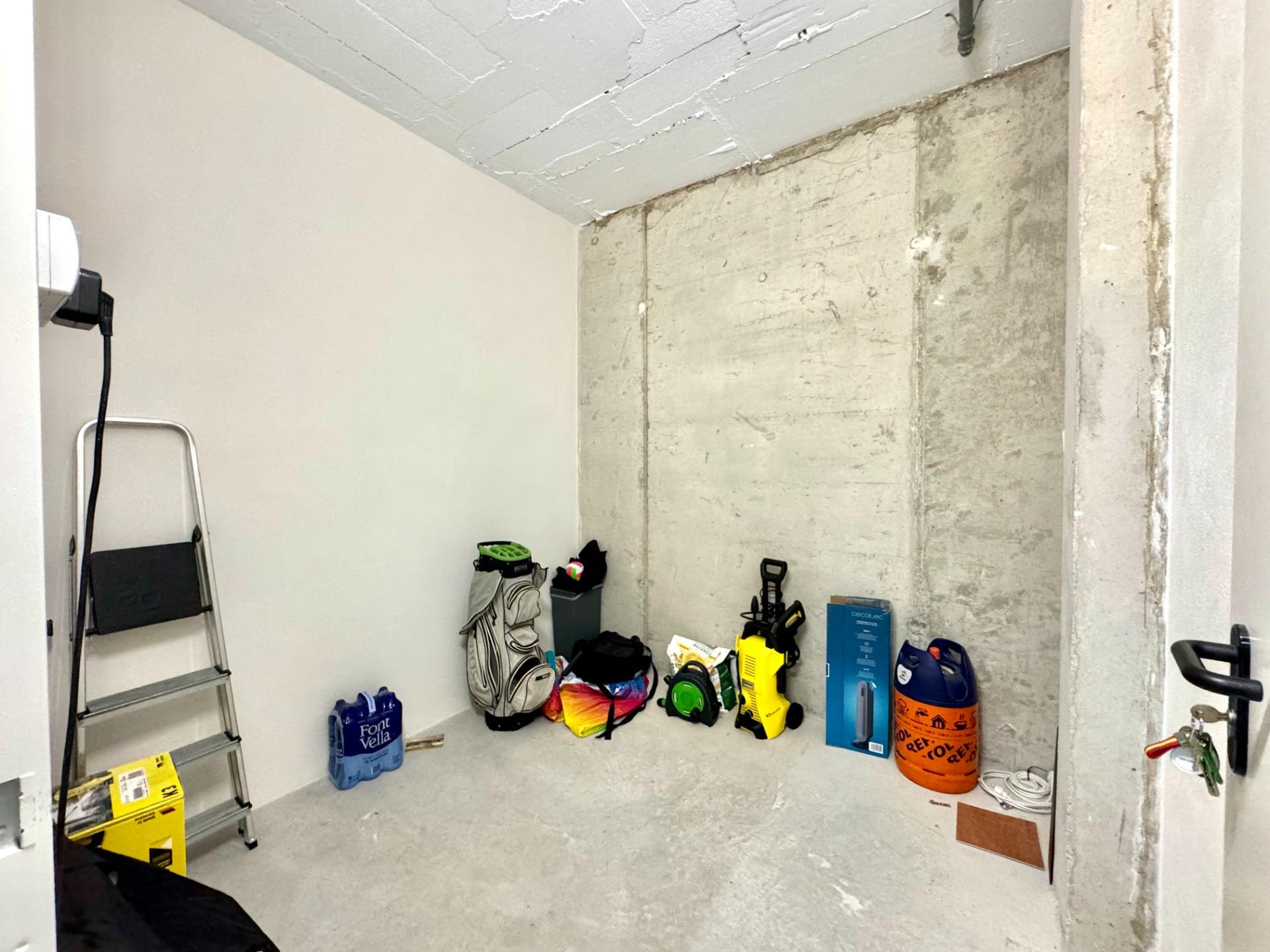 Pool area in apartment for sale in Orihuela