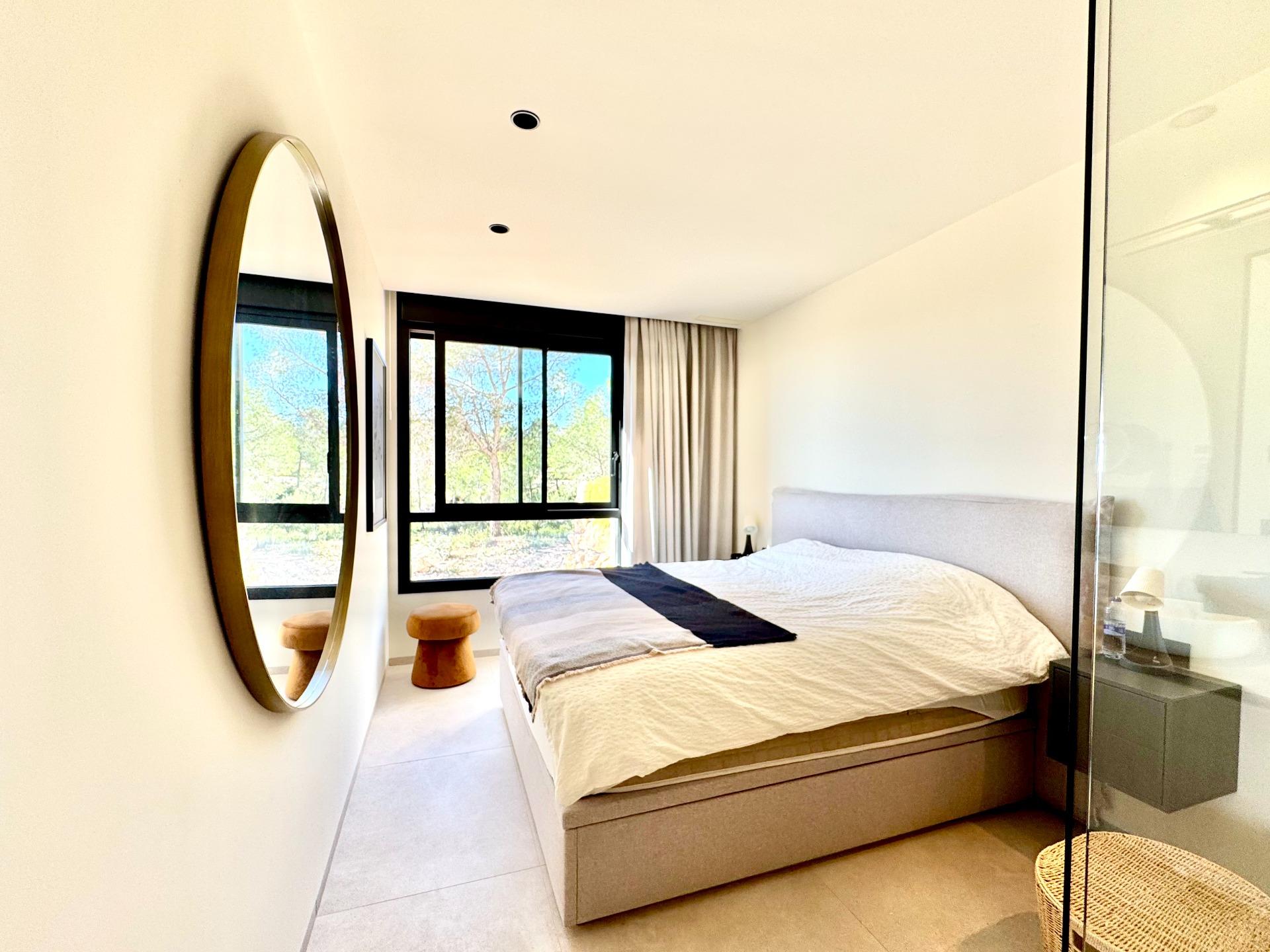 Modern Apartment in Las Colinas – Design & Location Experience contemporary living in this beautiful