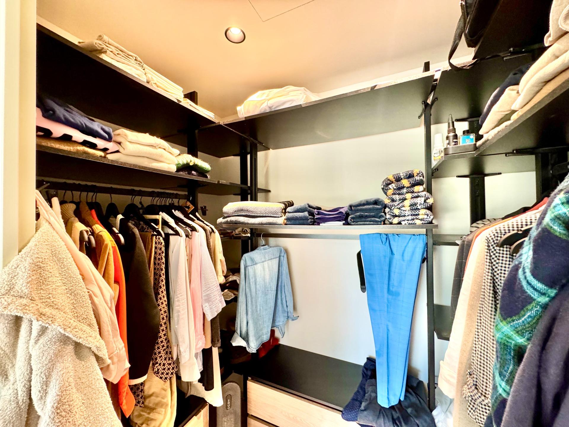 Bedroom in apartment for sale in Orihuela