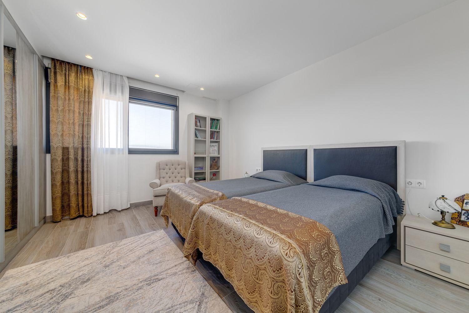 Pool area in villa for sale in Torrevieja