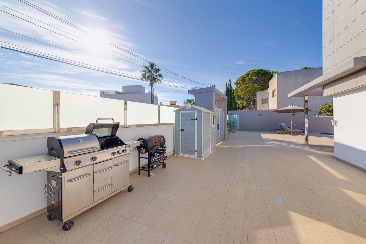 Kitchen in villa for sale in Torrevieja