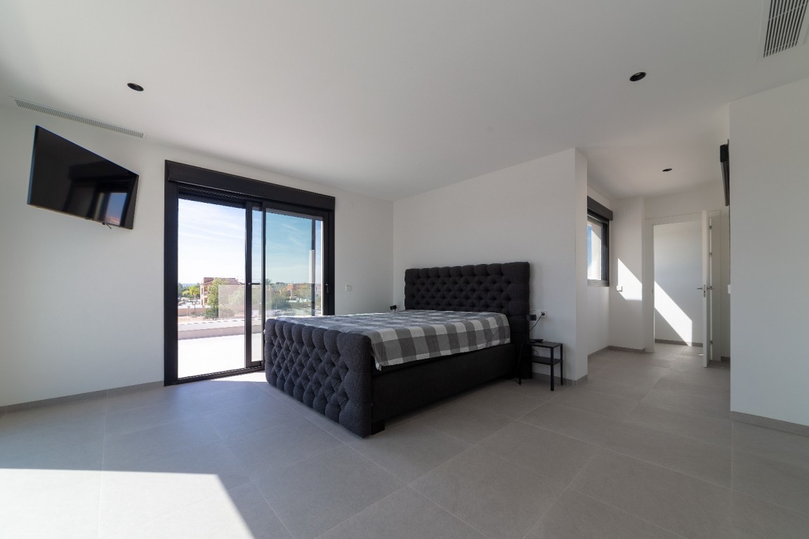 Living room in villa for sale in Los Montesinos