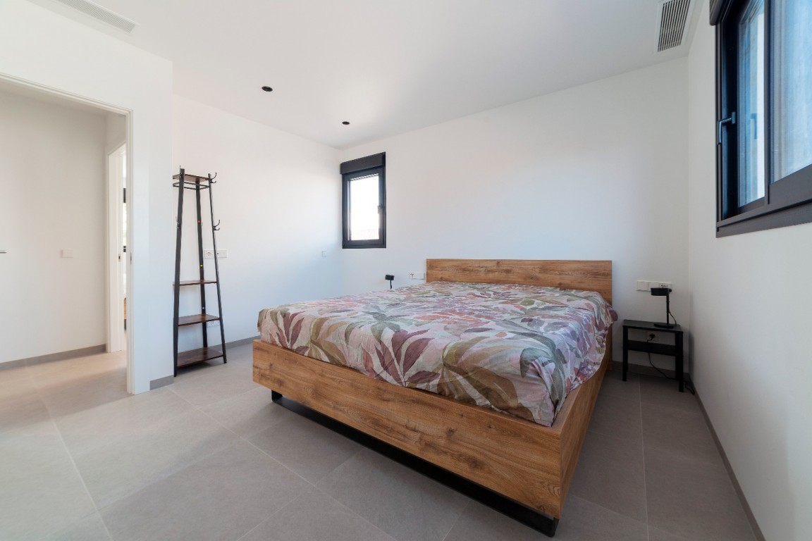 Garden in villa for sale in Los Montesinos