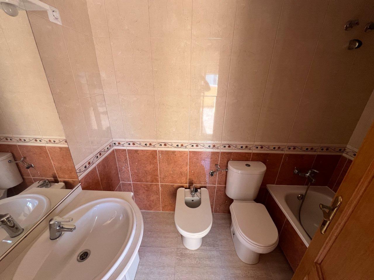 Bedroom in penthouse for sale in Guardamar del Segura