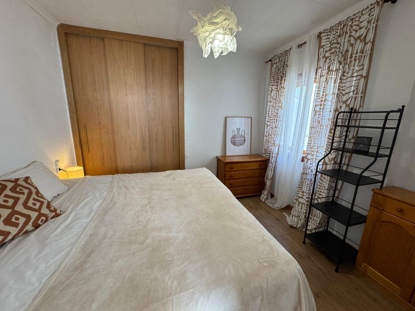 Master bedroom in bungalow for sale in Torrevieja