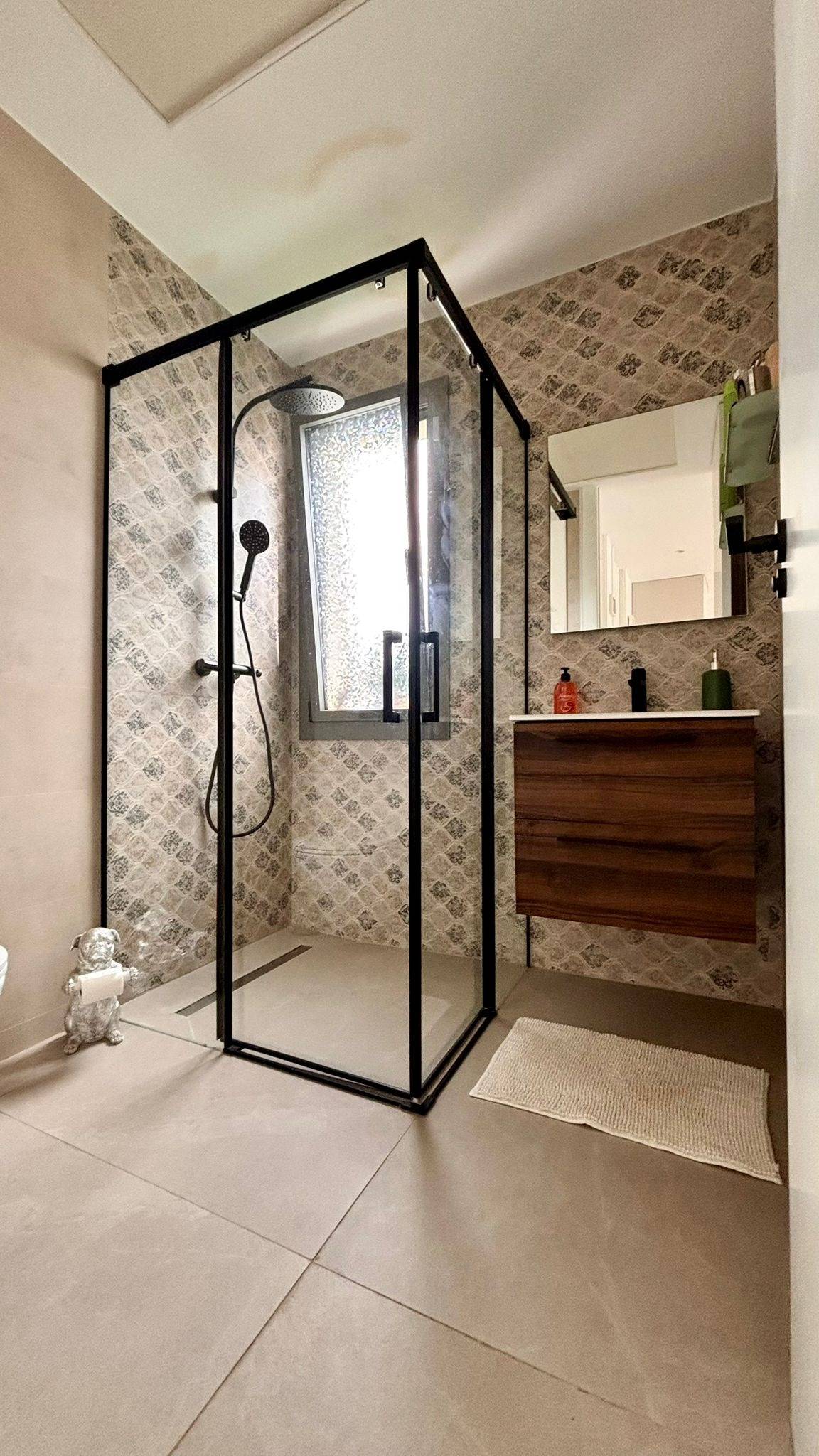 Master bedroom in villa for sale in San Miguel de Salinas