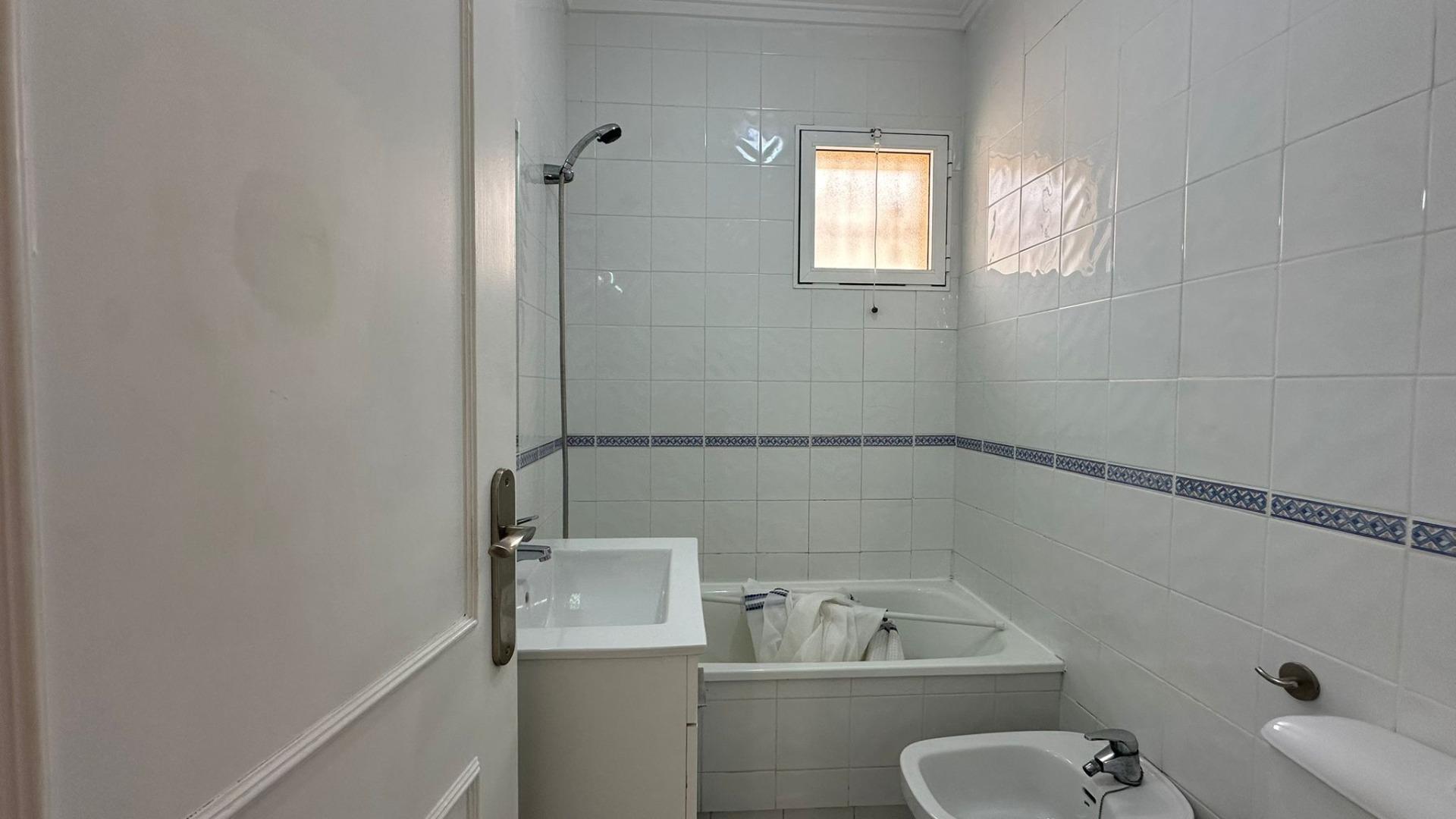 Garden in bungalow for sale in Orihuela Costa