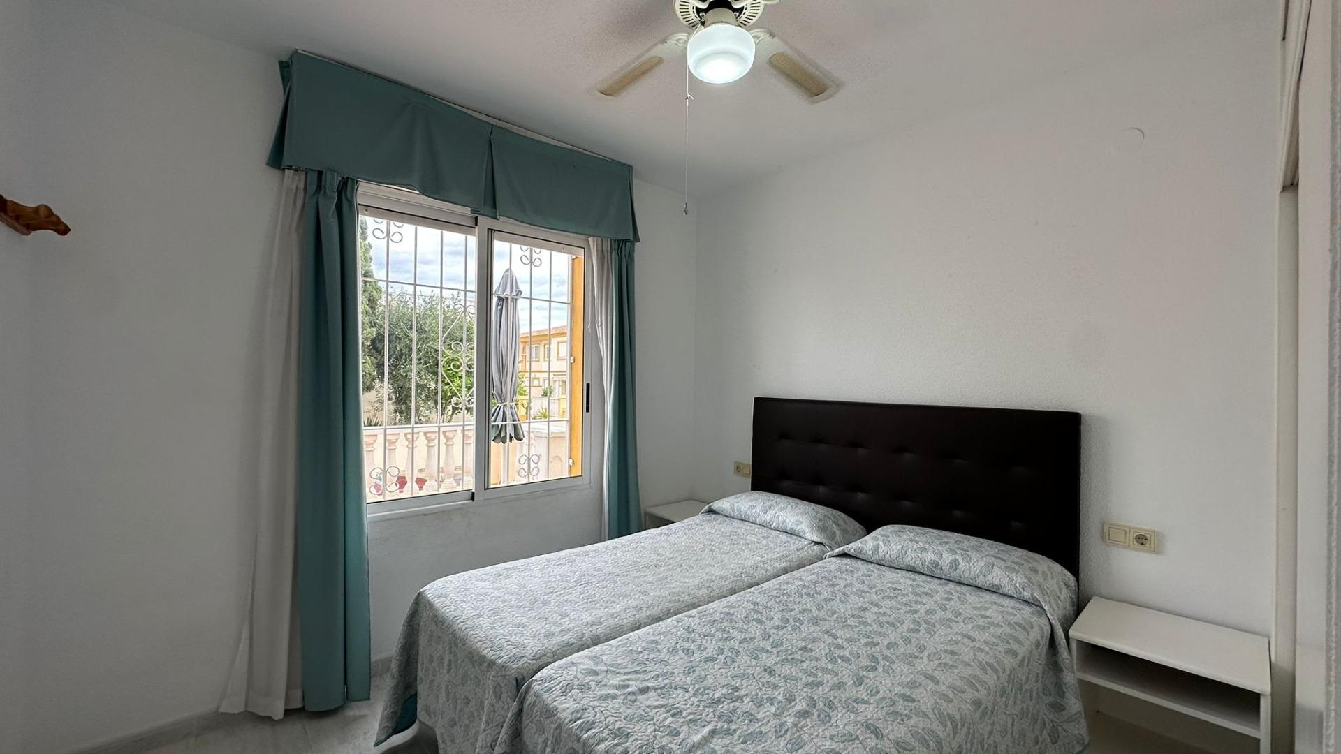 Bedroom in bungalow for sale in Orihuela Costa