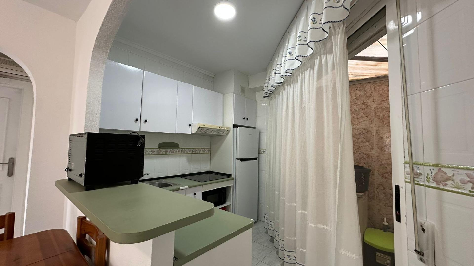 Garden in bungalow for sale in Orihuela Costa