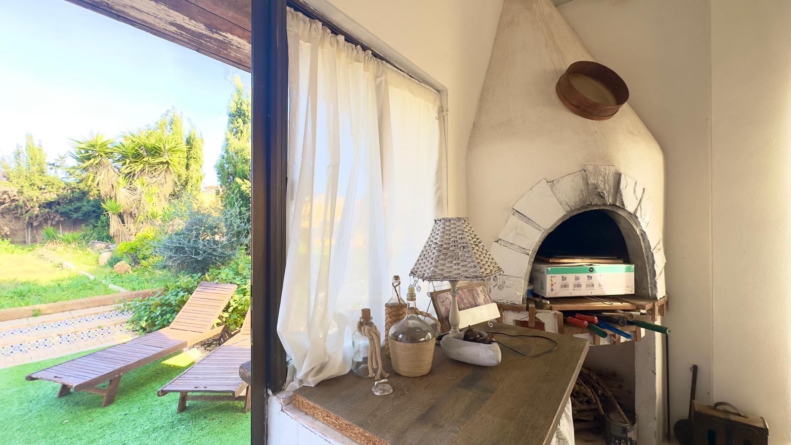 Bedroom in villa for sale in Torrevieja