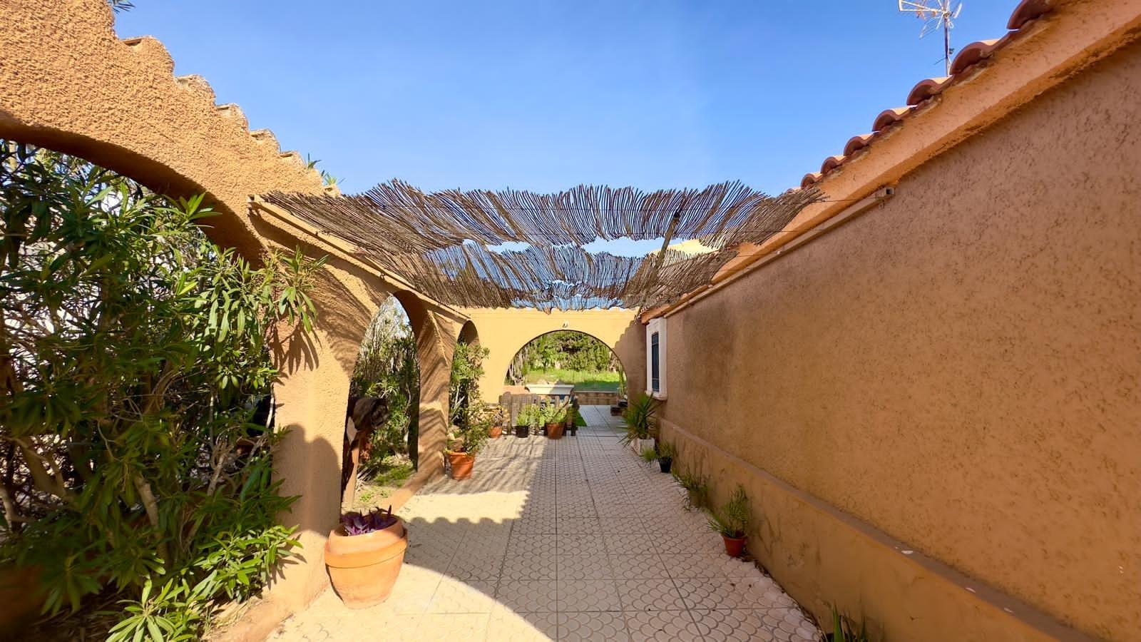 Exterior view in villa for sale in Torrevieja