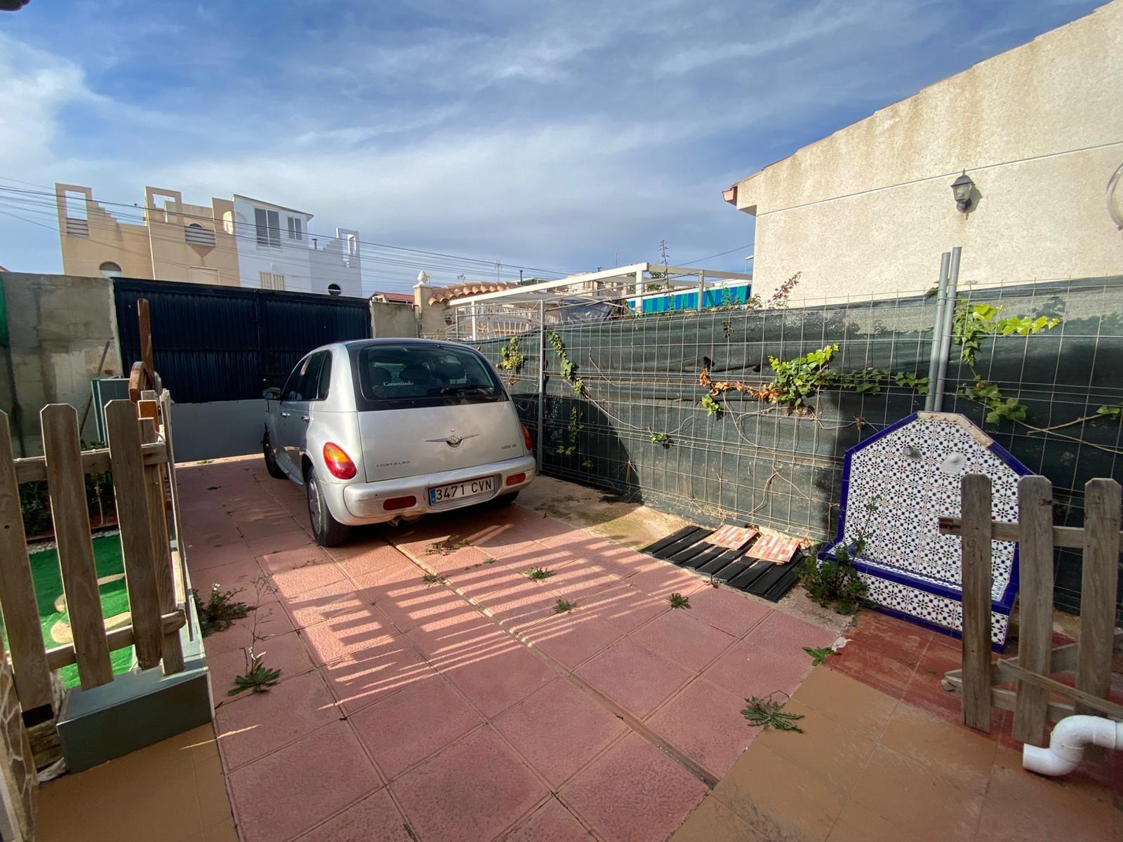 Master bedroom in bungalow for sale in Torrevieja