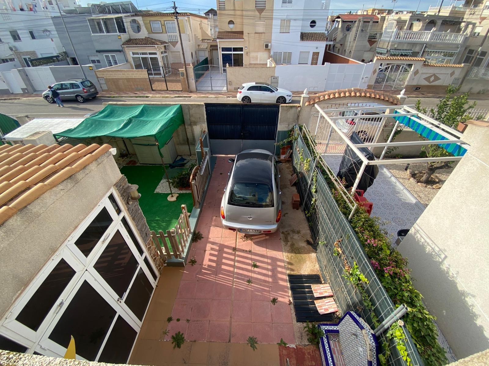 Garden in bungalow for sale in Torrevieja