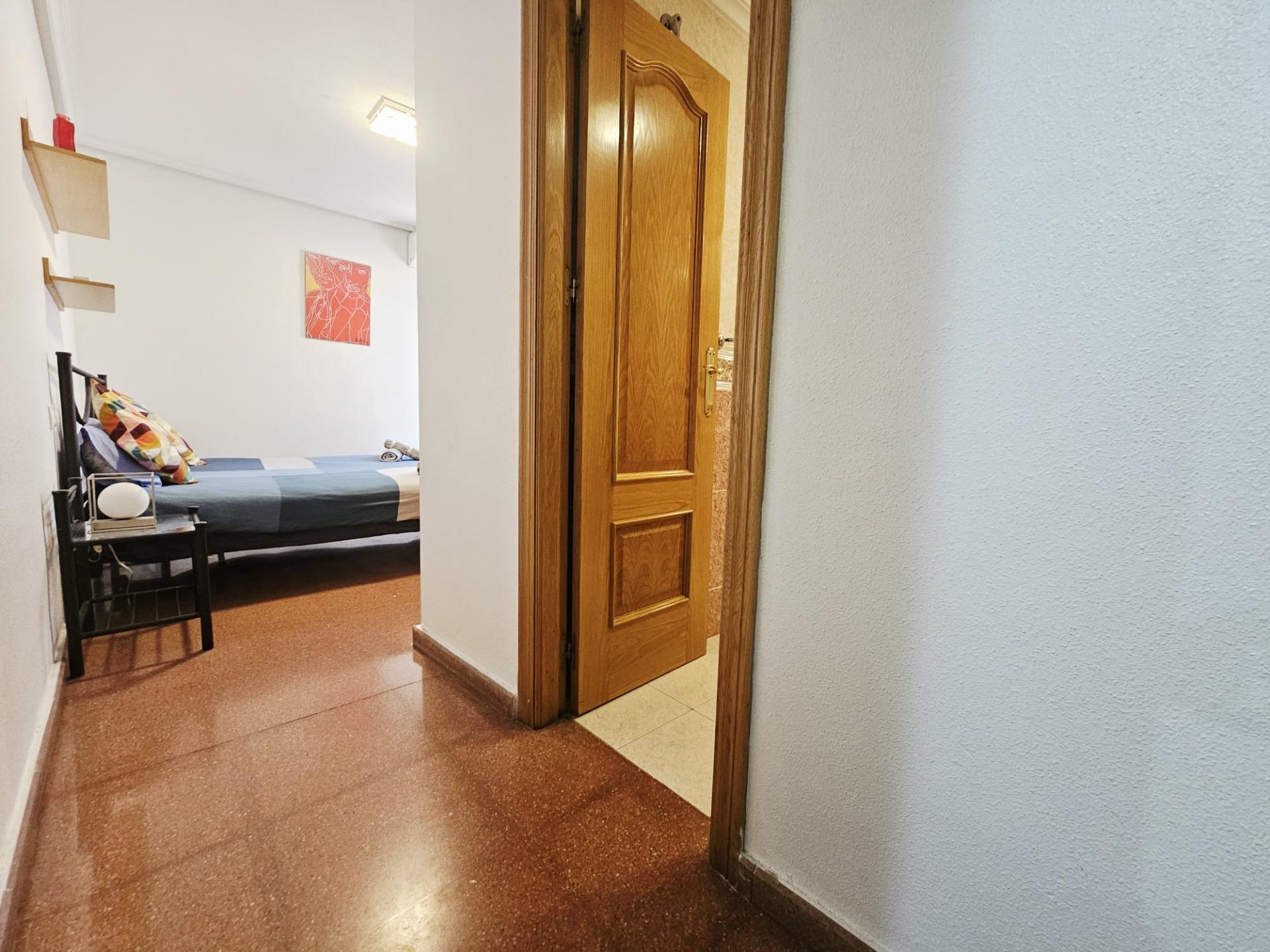 Apartment in the heart of Torrevieja's city center, in La Ermita, at 20 Zoa Street, designed for tho