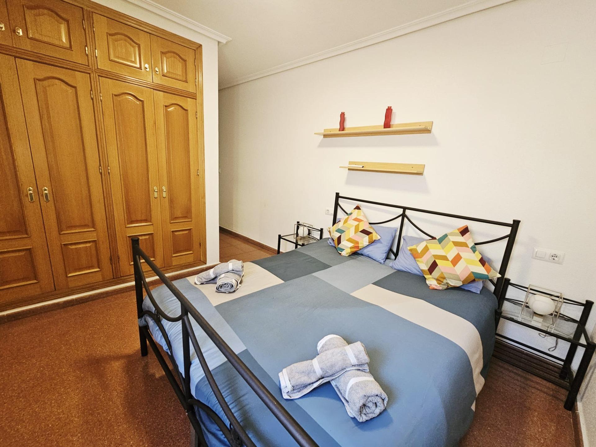 Apartment in the heart of Torrevieja's city center, in La Ermita, at 20 Zoa Street, designed for tho