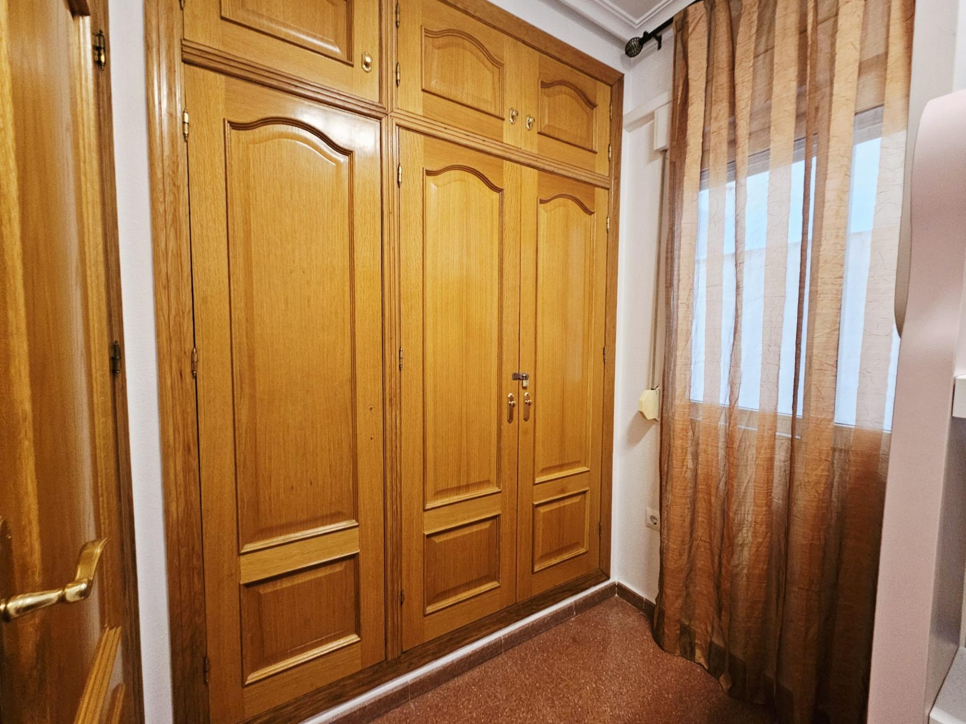 Apartment in the heart of Torrevieja's city center, in La Ermita, at 20 Zoa Street, designed for tho