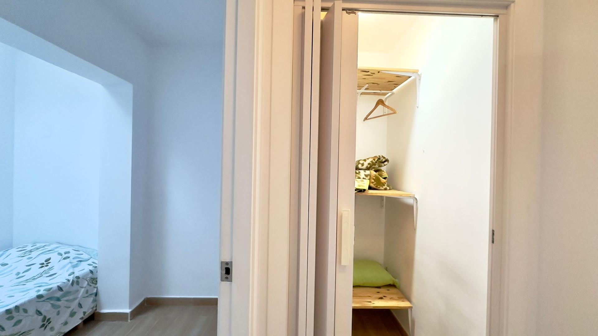 Bathroom in bungalow for sale in Torrevieja
