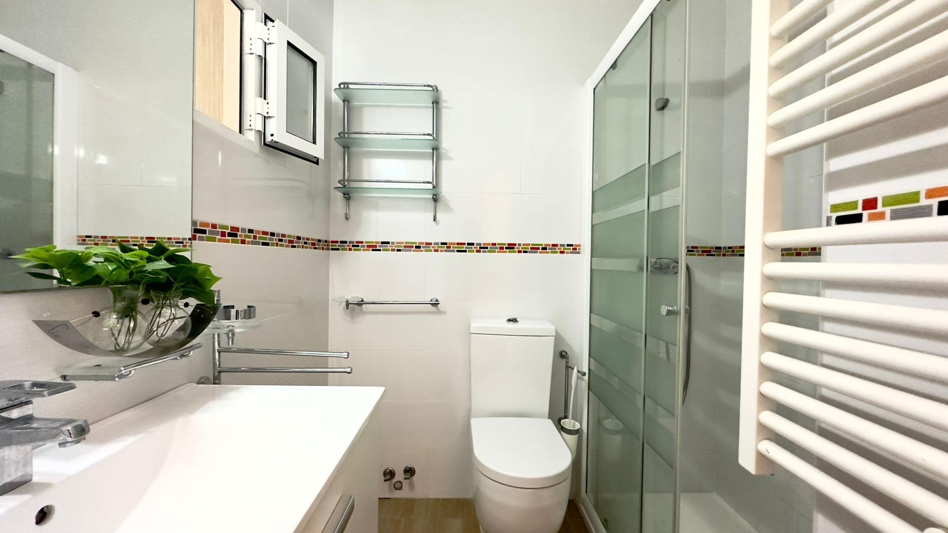 Bedroom in bungalow for sale in Torrevieja
