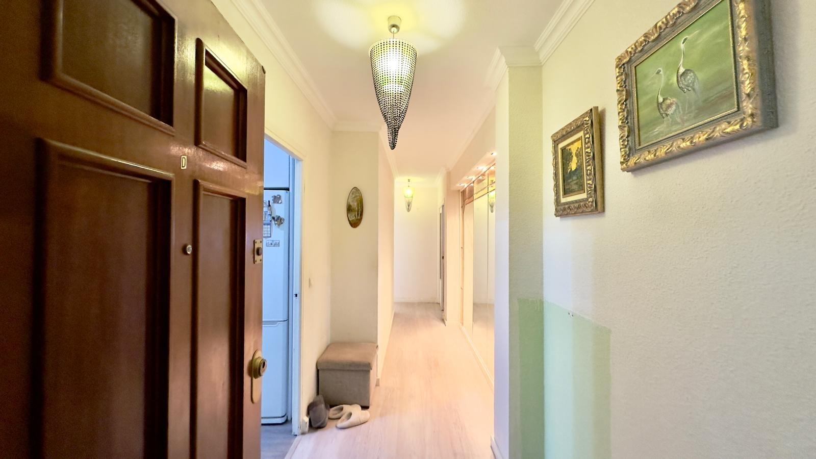 Bedroom in apartment for sale in Torrevieja