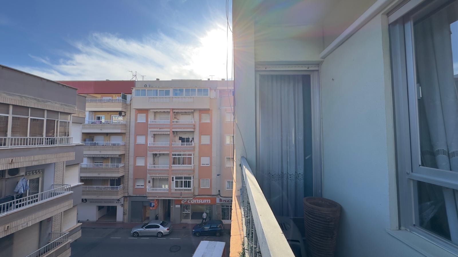 Master bedroom in apartment for sale in Torrevieja