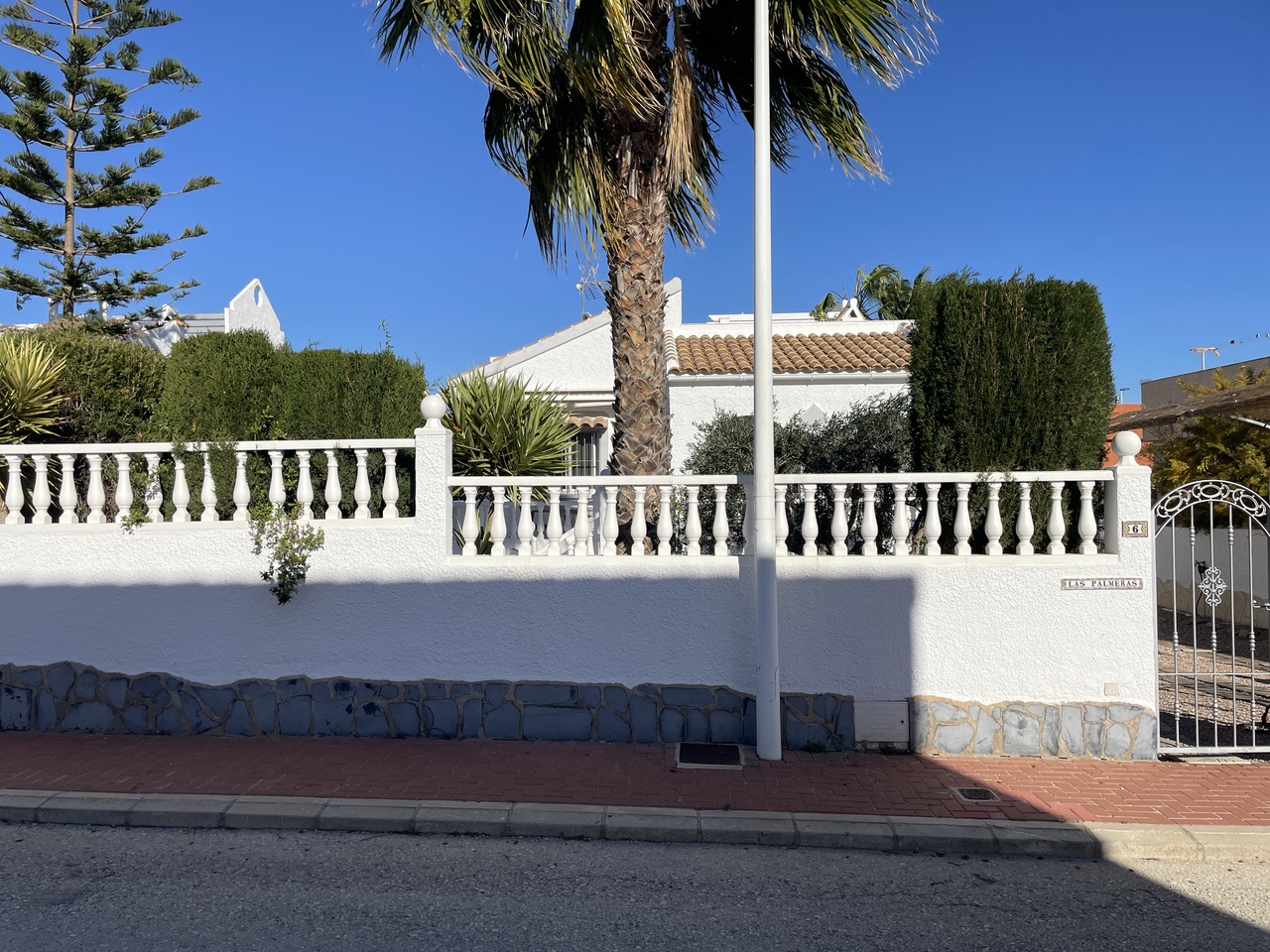 Terrace in villa for sale in Camposol