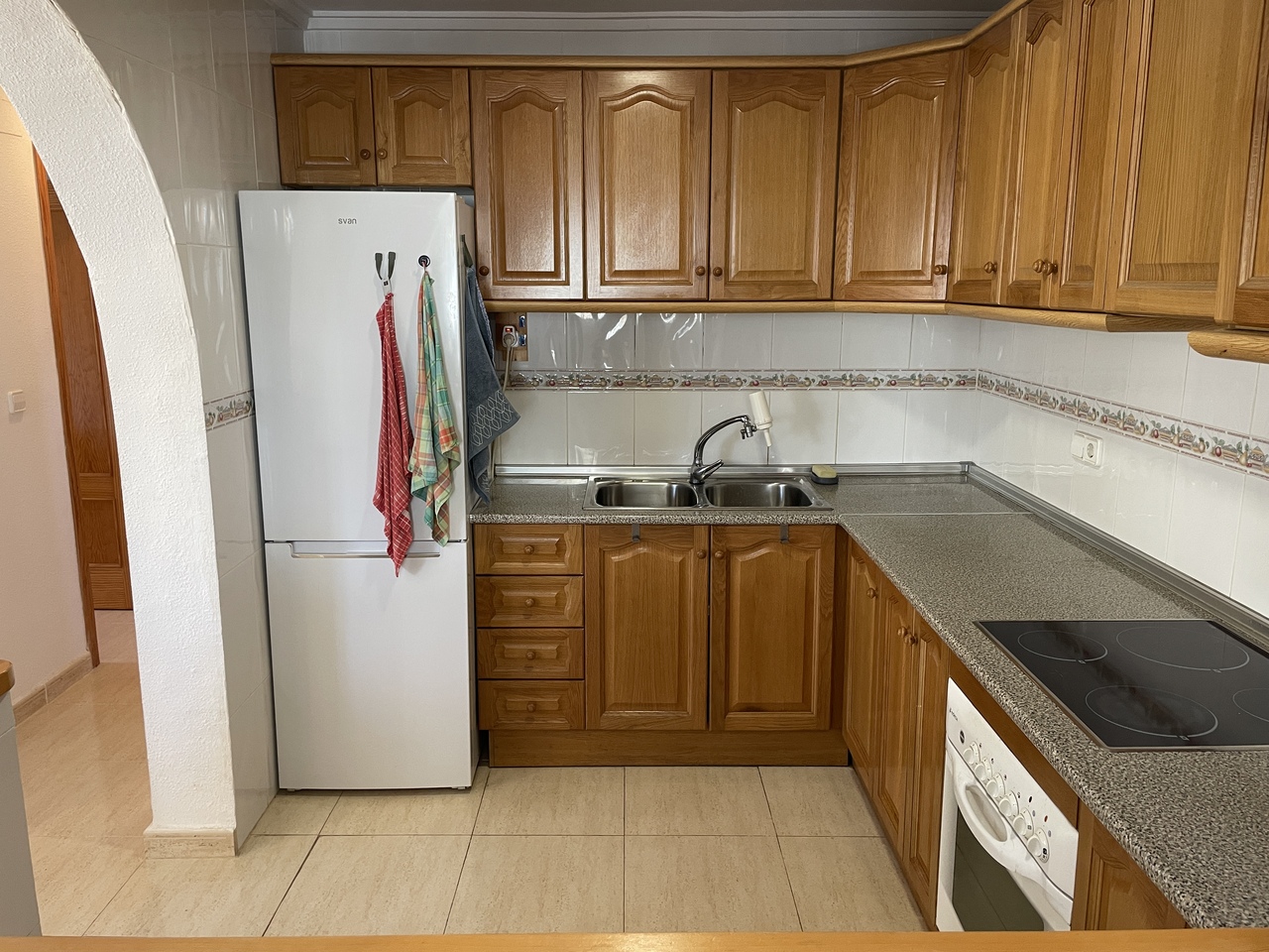 Pool area in villa for sale in Camposol