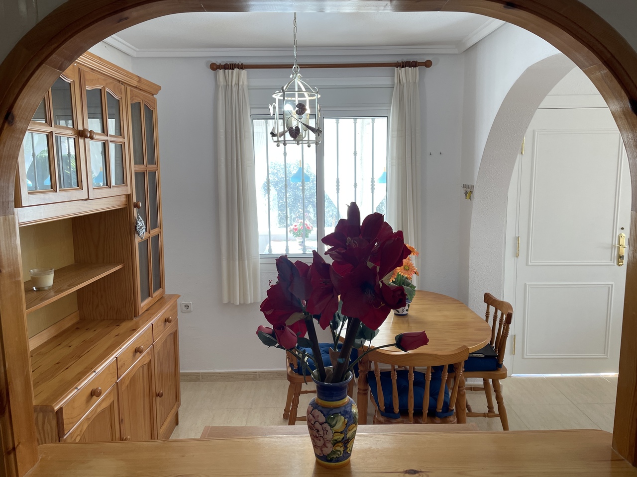 Dining area in villa for sale in Camposol