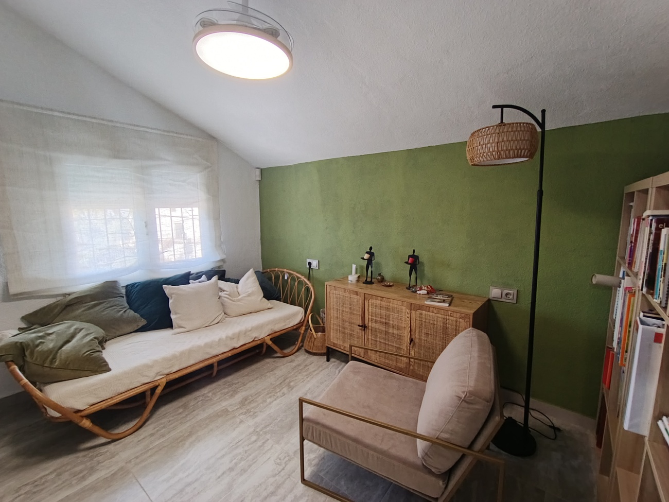Master bedroom in villa for sale in Canadas De San Pedro