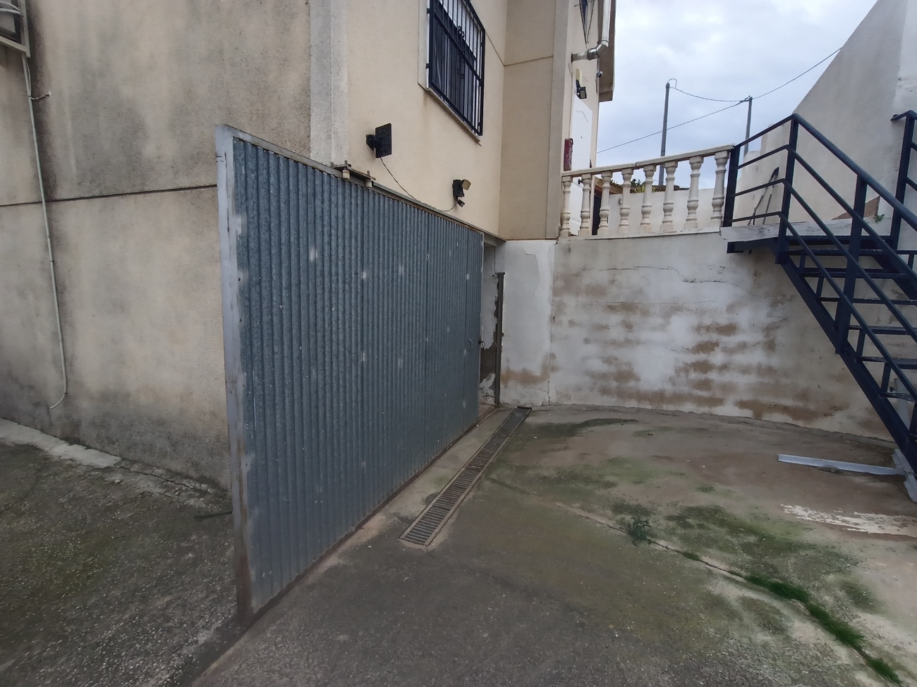 Garden in villa for sale in Canadas De San Pedro