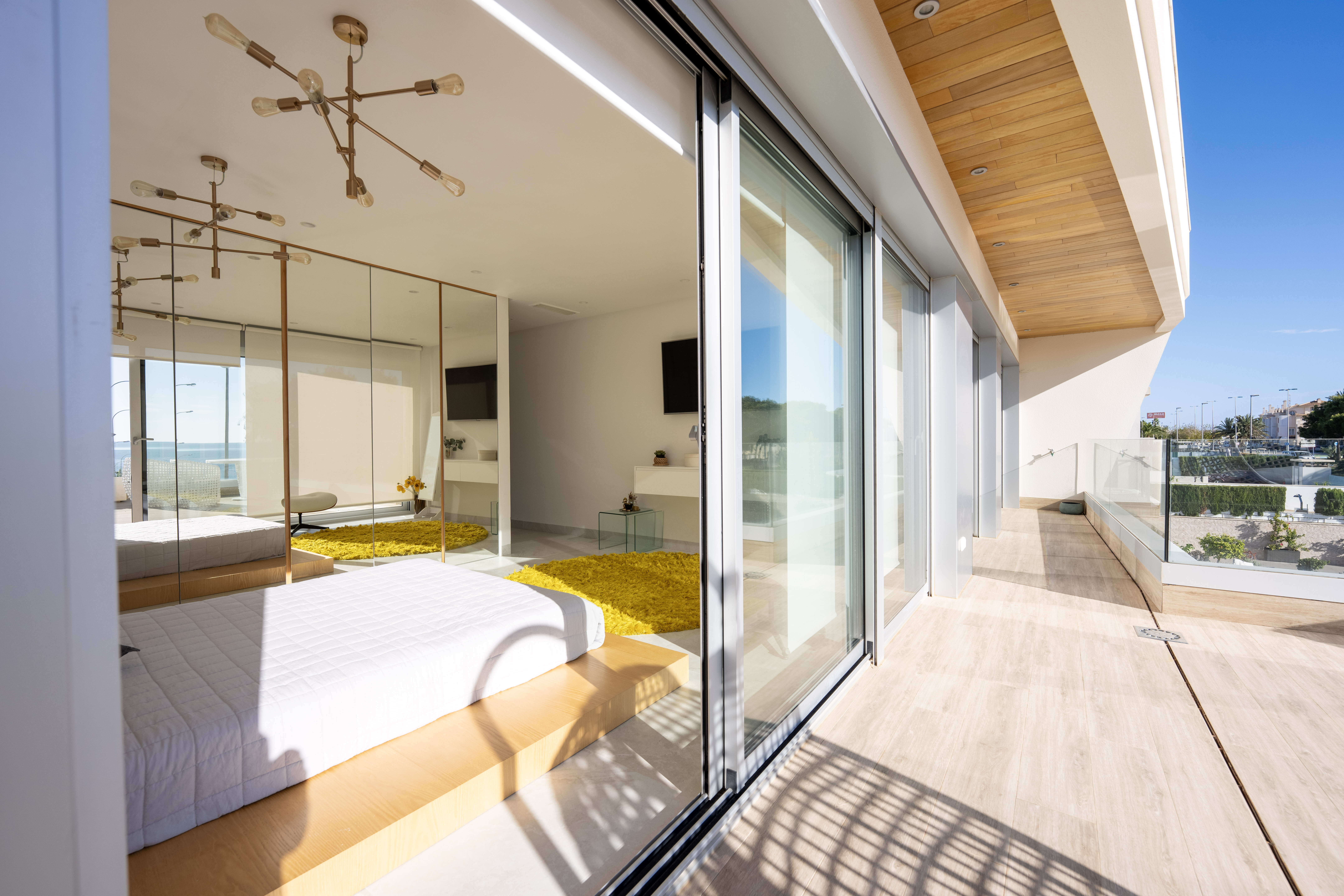Dining area in villa for sale in Orihuela Costa