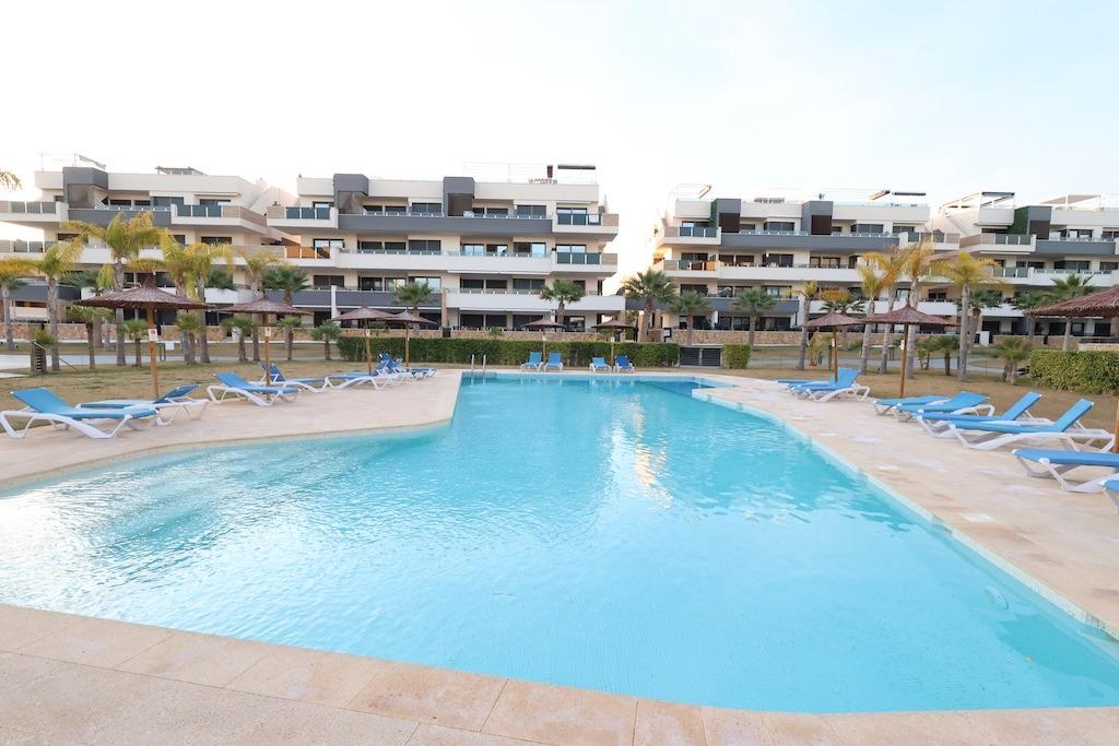 Playa Flamenca, Residencial Amanecer de Luxe: Second-floor apartment (81 m2) with sea and pool views
