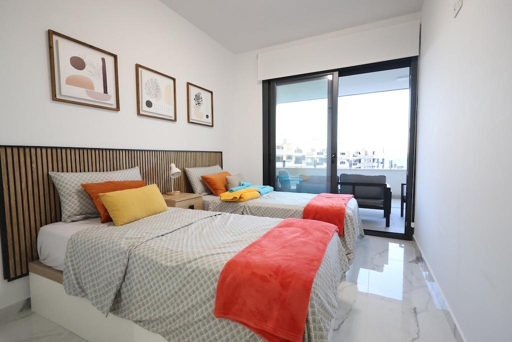 Garden in apartment for sale in Orihuela Costa