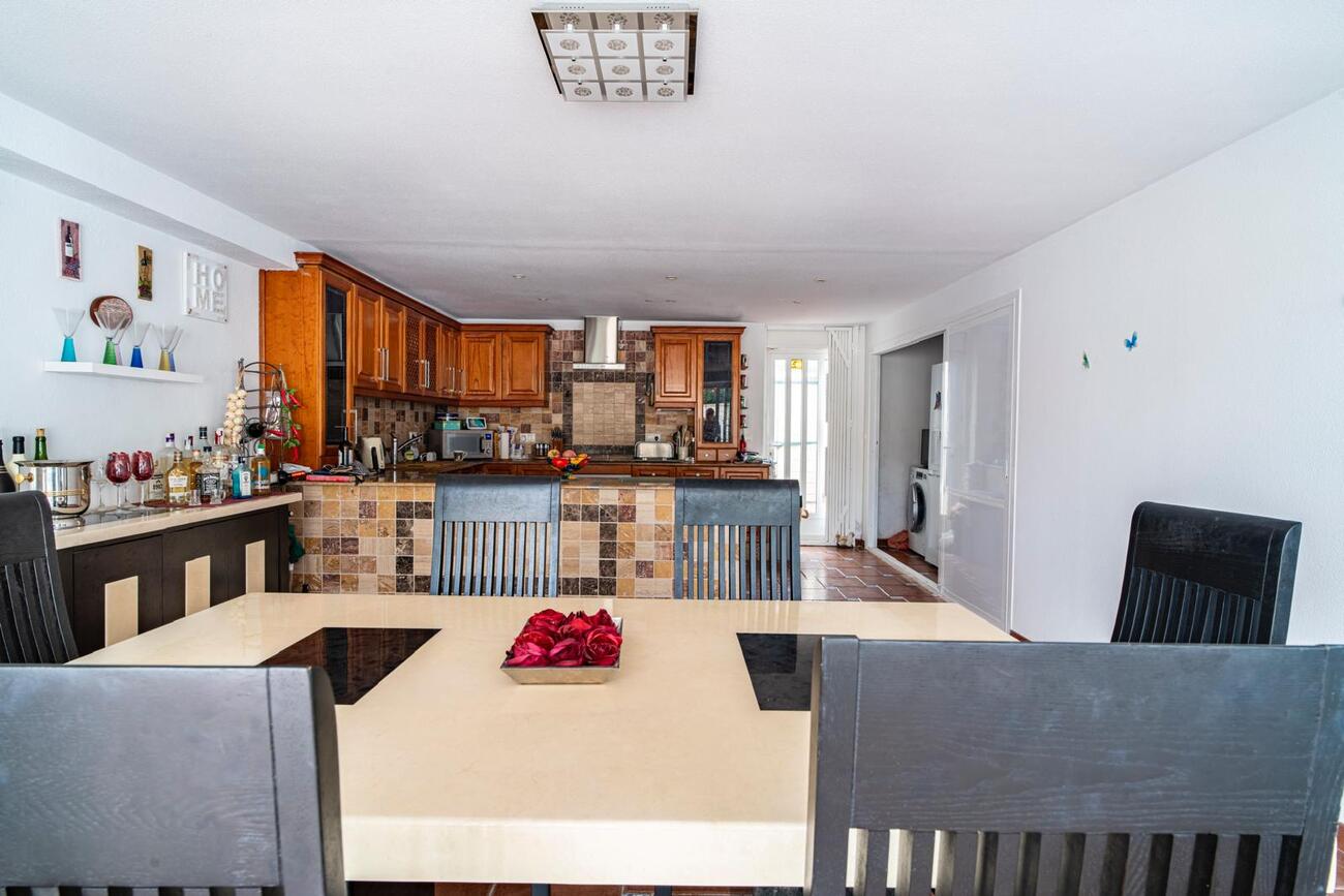 Bathroom in villa for sale in Orihuela