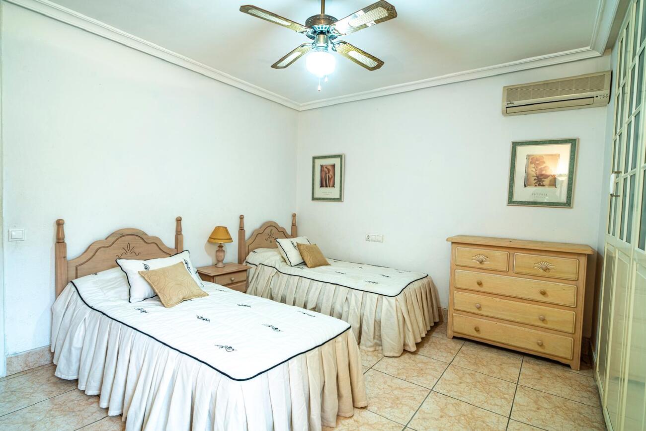 Kitchen in villa for sale in Orihuela